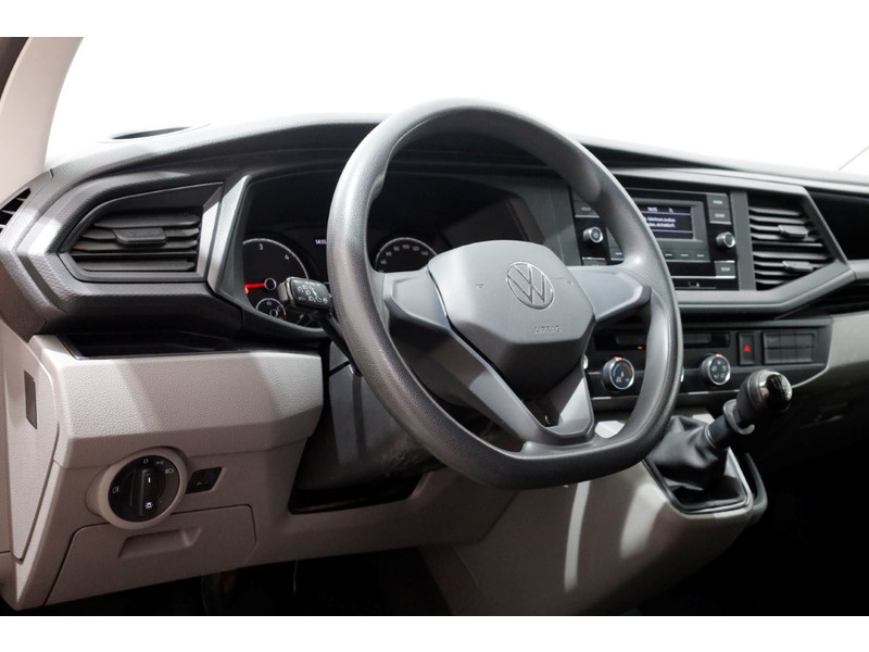 50795930-volkswagen-transporter-12