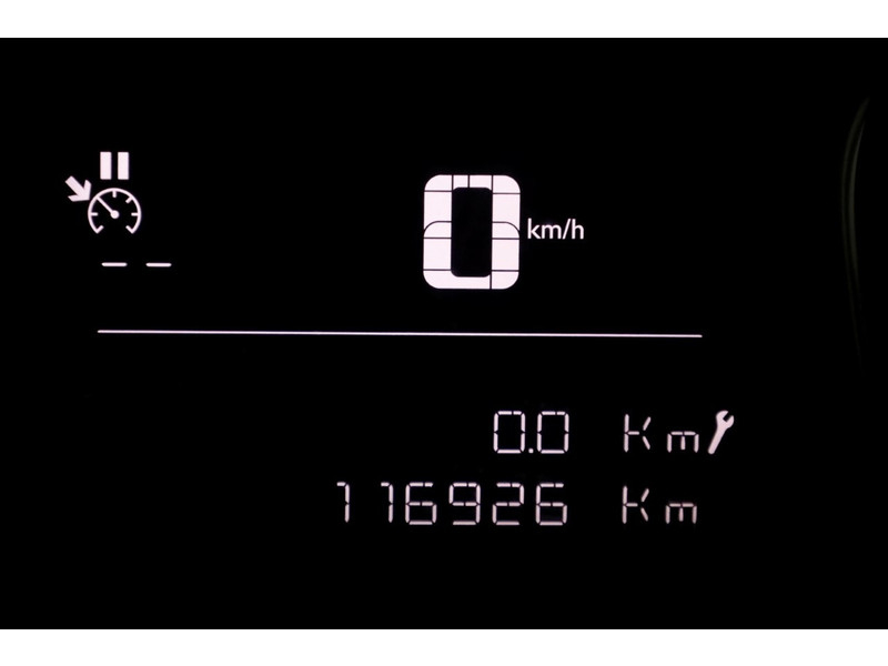 50796272-opel-vivaro-16