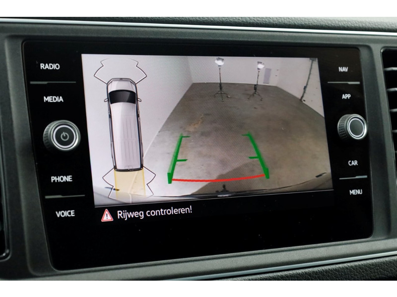 50796585-volkswagen-crafter-14