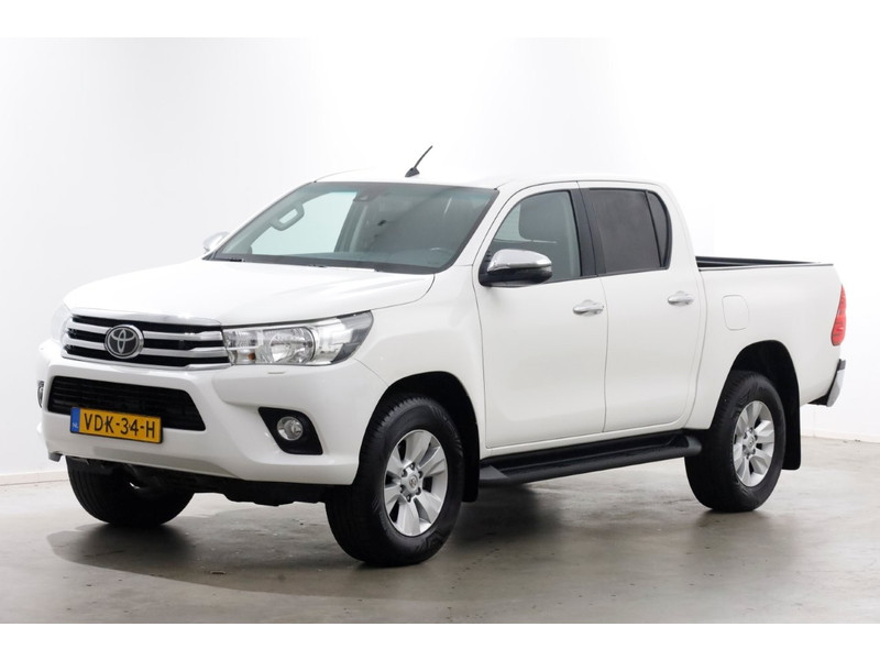 50861051-toyota-hilux-8