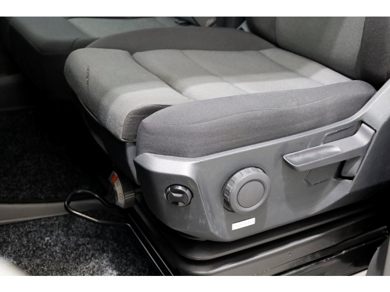 50870675-volkswagen-crafter-18