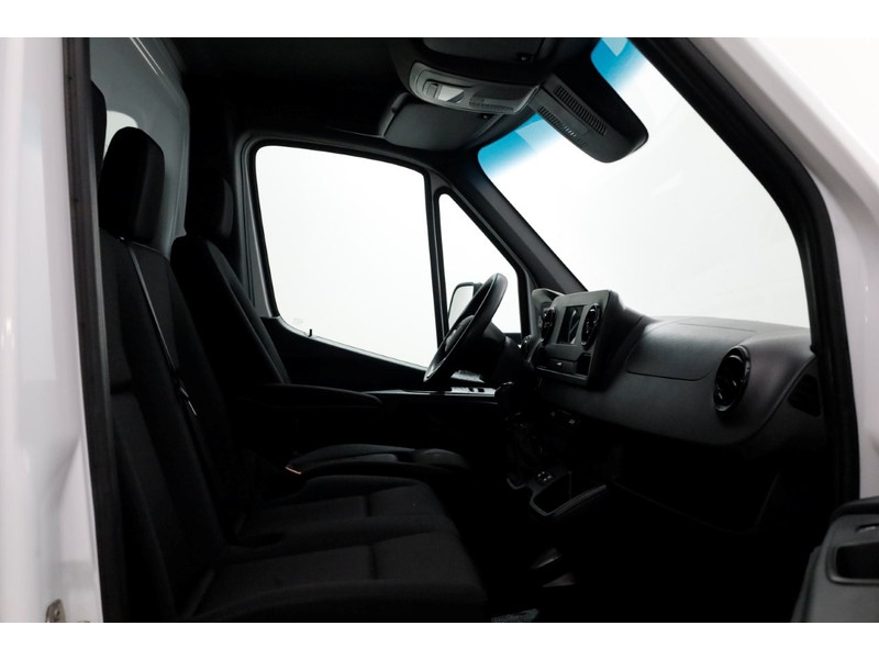 50871108-mercedes-benz-sprinter-5