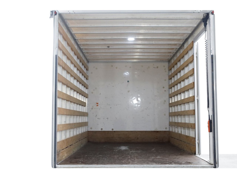 50871505-volkswagen-crafter-6