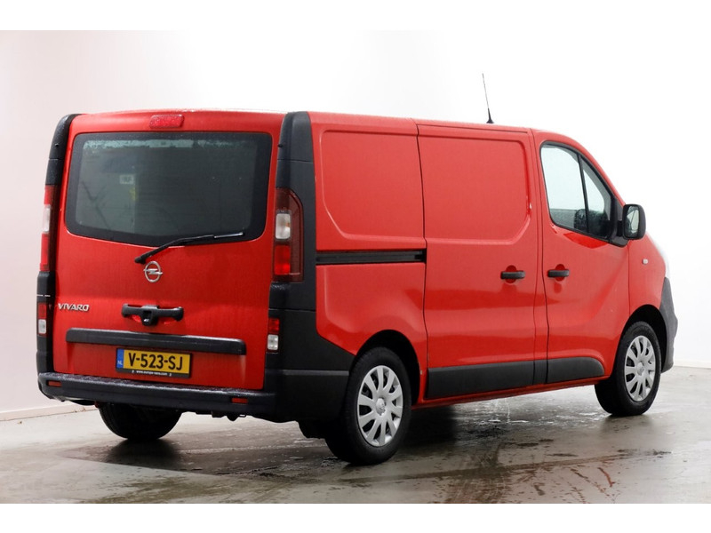 50871694-opel-vivaro-2