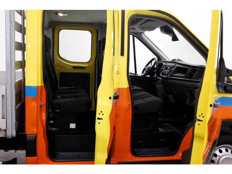 50902583-ford-transit-3