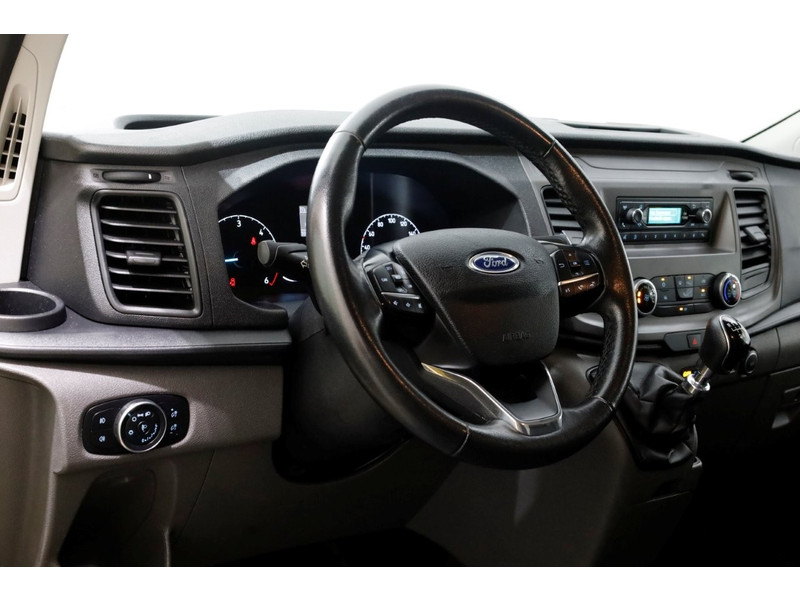 50953788-ford-transit-custom-13