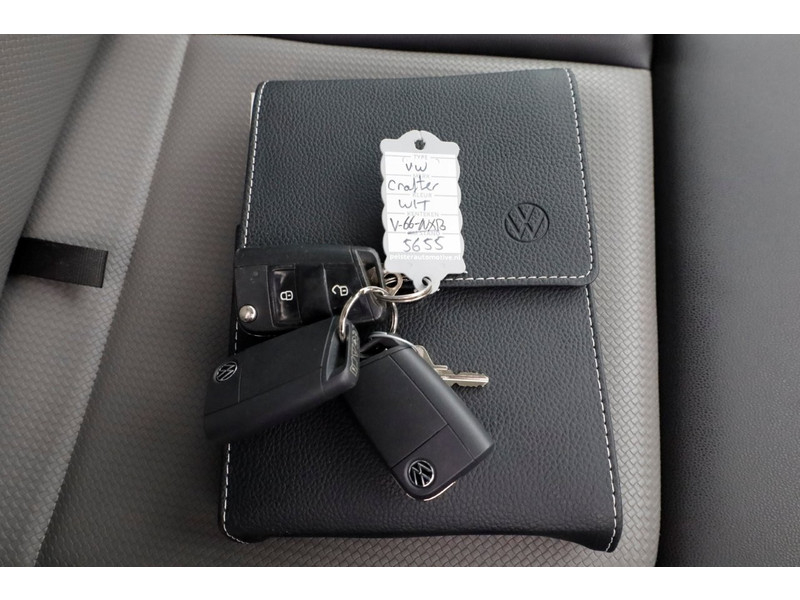 50966397-volkswagen-crafter-7