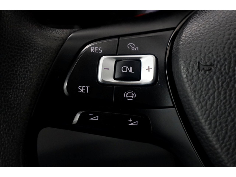 50985177-volkswagen-crafter-19