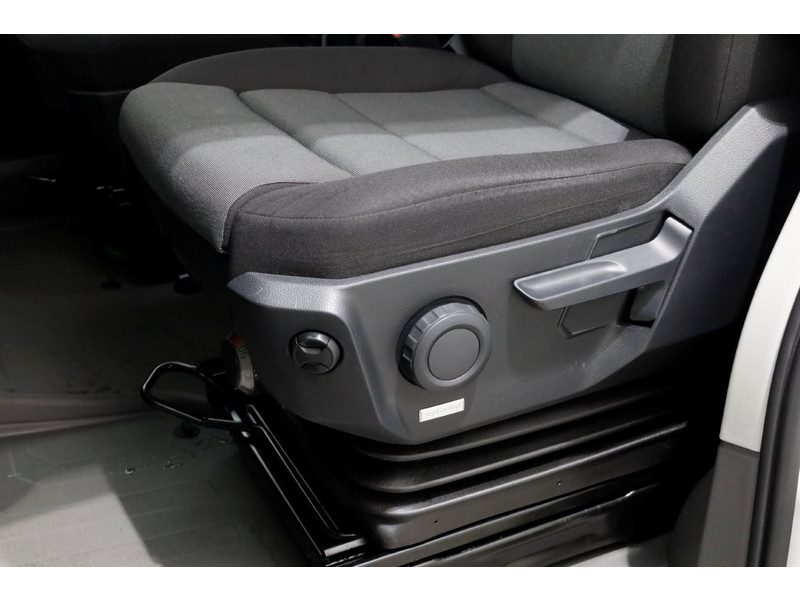 50985177-volkswagen-crafter-20