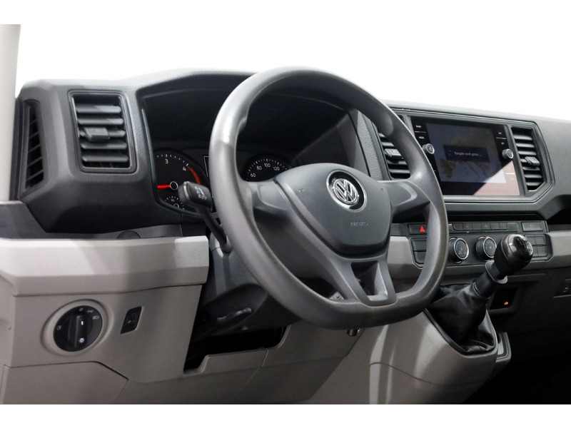 50992312-volkswagen-crafter-13