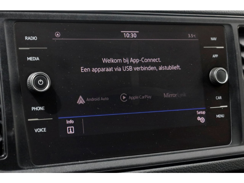 50992312-volkswagen-crafter-15