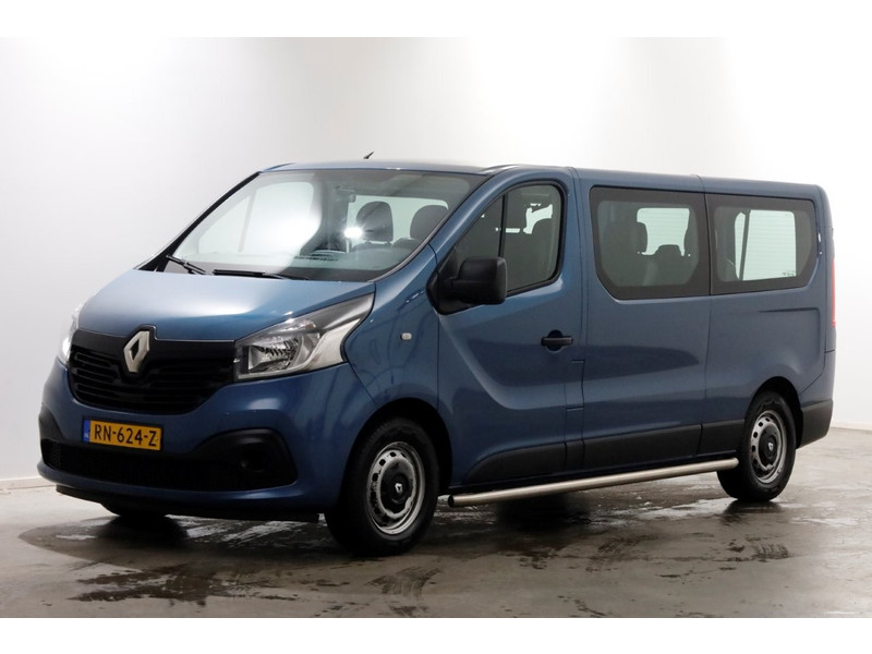 51000928-renault-trafic-11