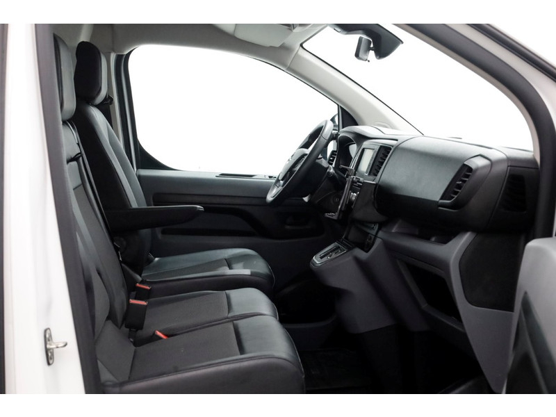 51002002-opel-vivaro-e-3