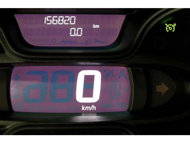 51002201-renault-trafic-15