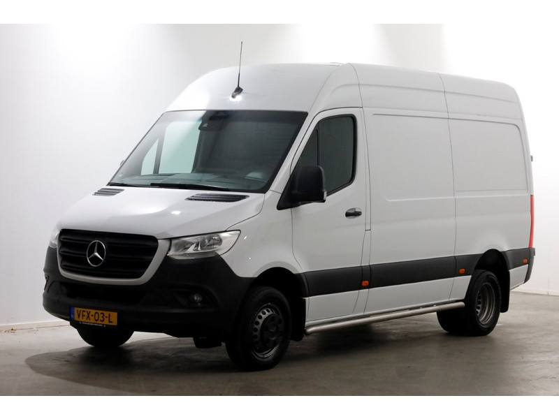 51052949-mercedes-benz-sprinter-8