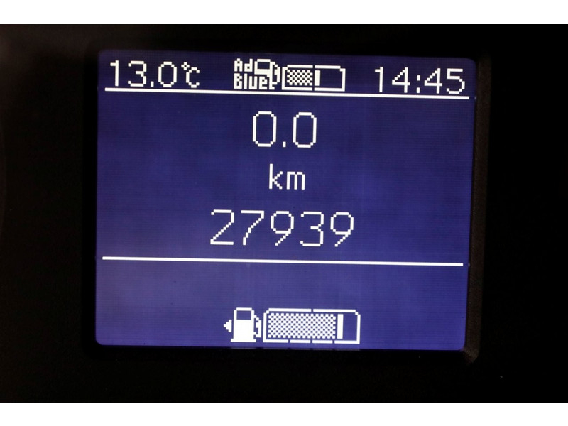 51110765-mercedes-benz-sprinter-18