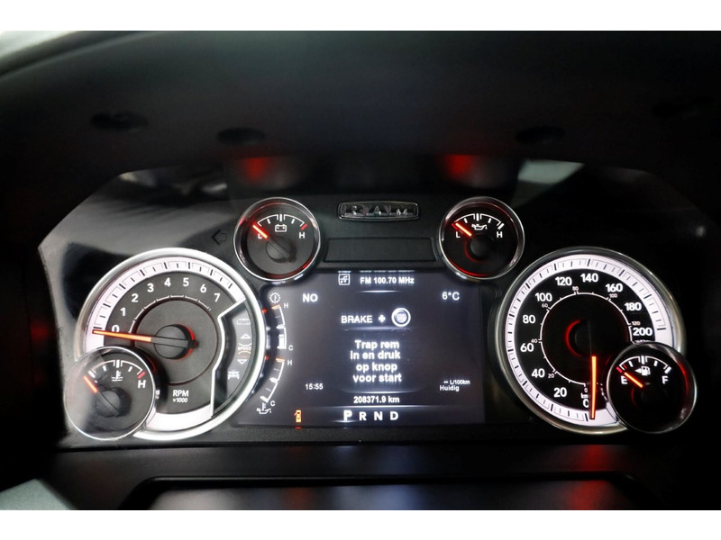 51225499-dodge-ram-30