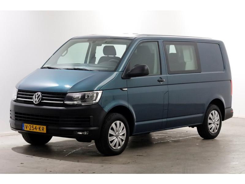 51227517-volkswagen-transporter-10