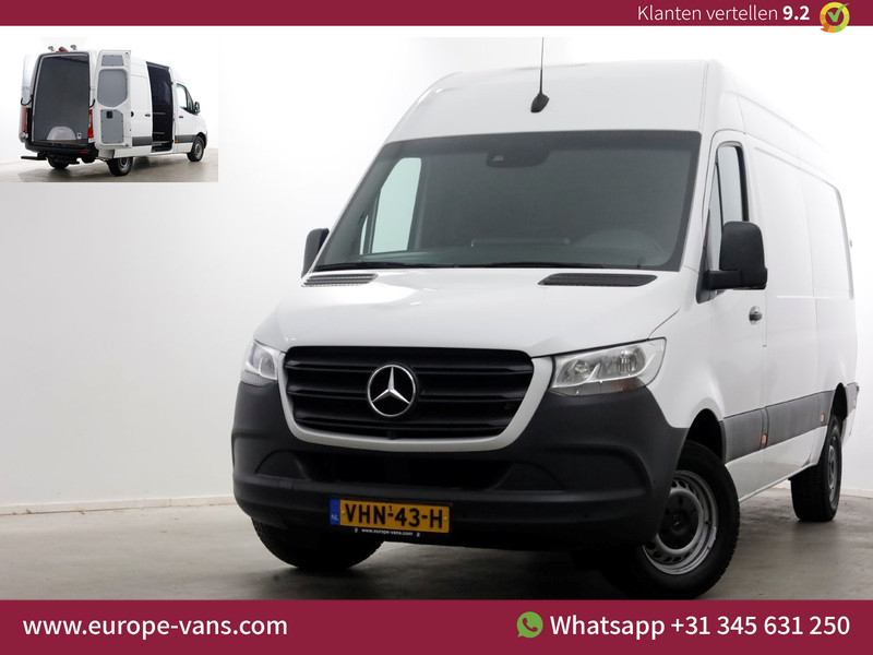 51247049-mercedes-benz-sprinter-1