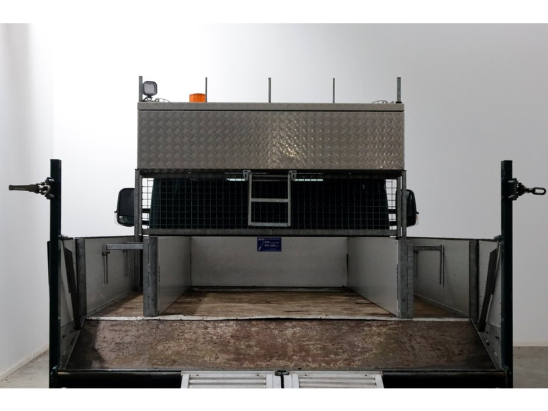 51249643-mercedes-benz--17