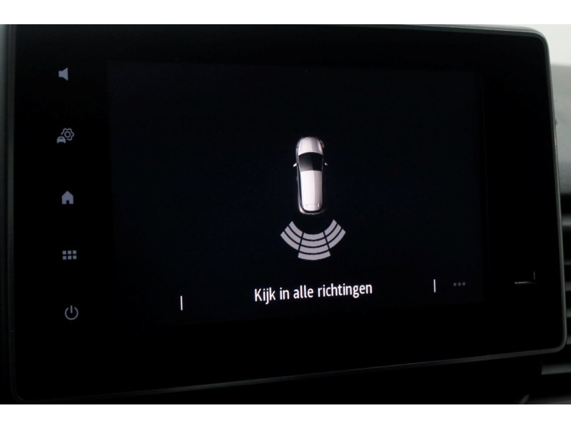 51280936-renault-trafic-18