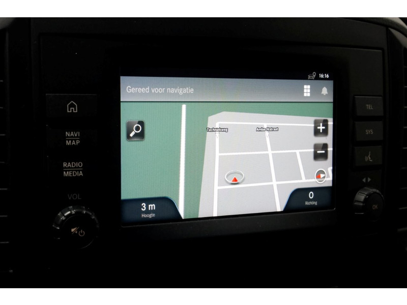 51311161-mercedes-benz-vito-14