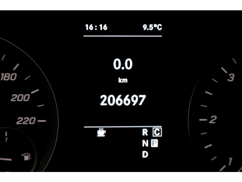 51311161-mercedes-benz-vito-16