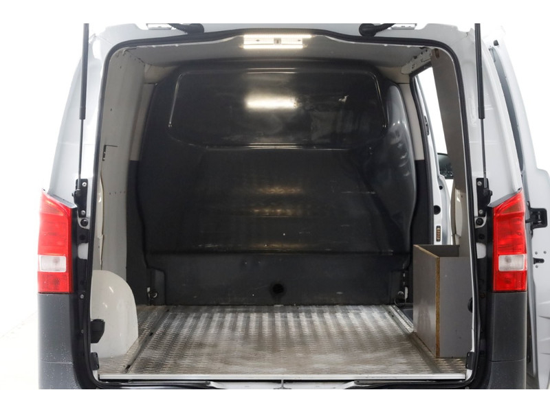51311161-mercedes-benz-vito-5