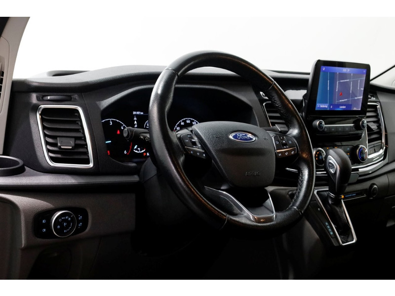 51345830-ford-transit-custom-16