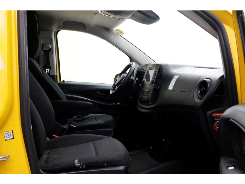 51389375-mercedes-benz-evito-3