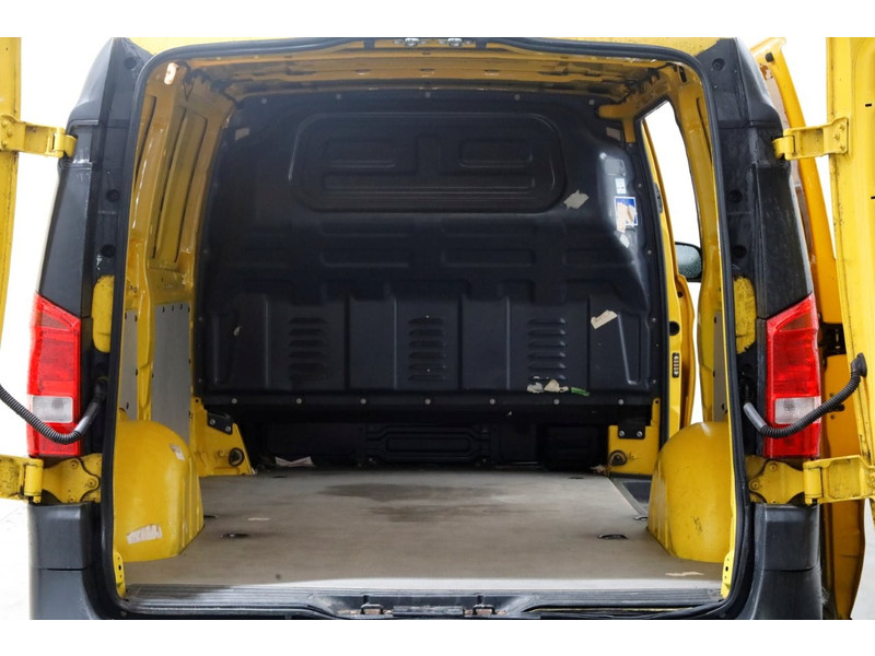 51389566-mercedes-benz-evito-5