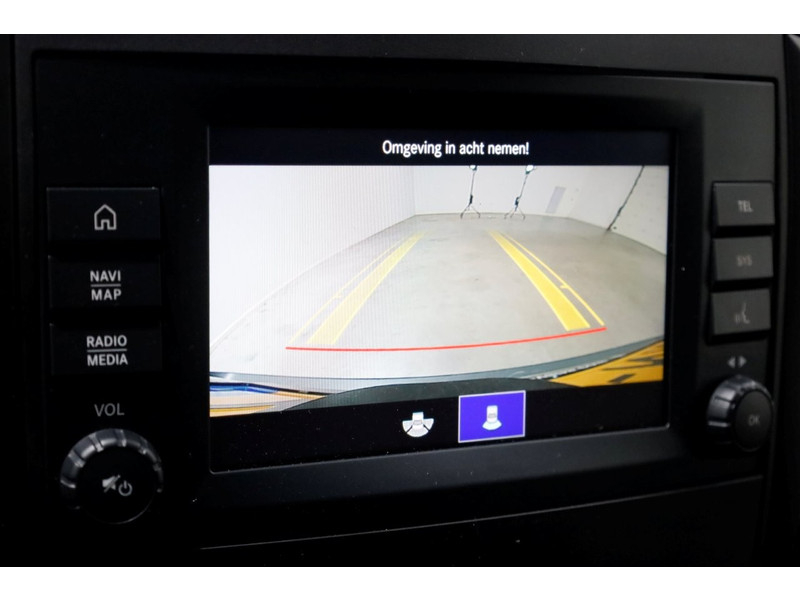 51389819-mercedes-benz-vito-18