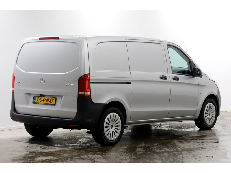 51389819-mercedes-benz-vito-2