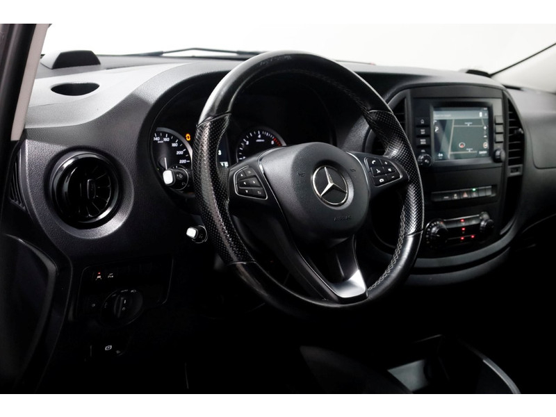 51404911-mercedes-benz-vito-15