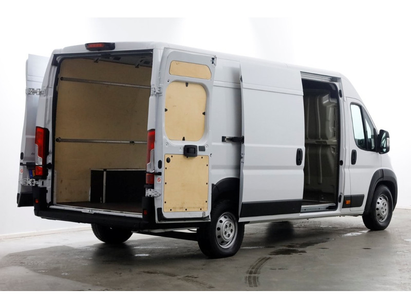 51405293-citroen-jumper-11