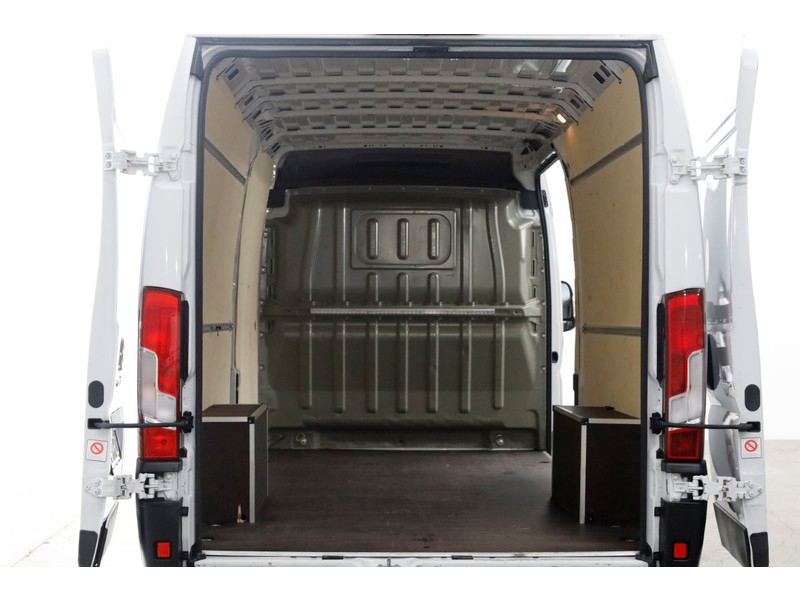 51405293-citroen-jumper-5