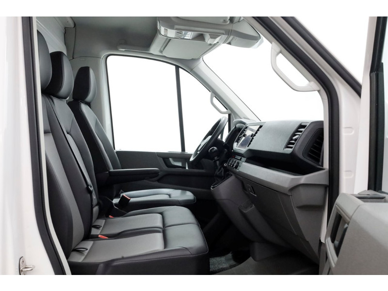 51440512-volkswagen-crafter-6