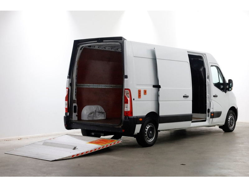 51472297-renault-master-3