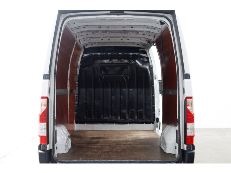 51472297-renault-master-5