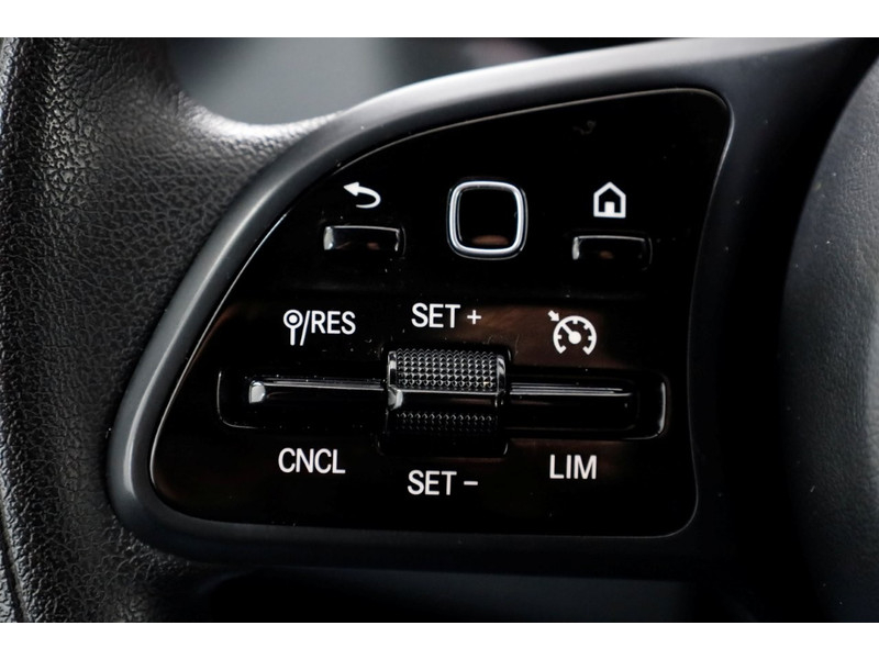 51473450-mercedes-benz-sprinter-21