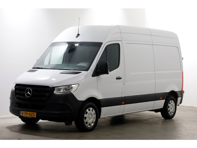 51480644-mercedes-benz-sprinter-8