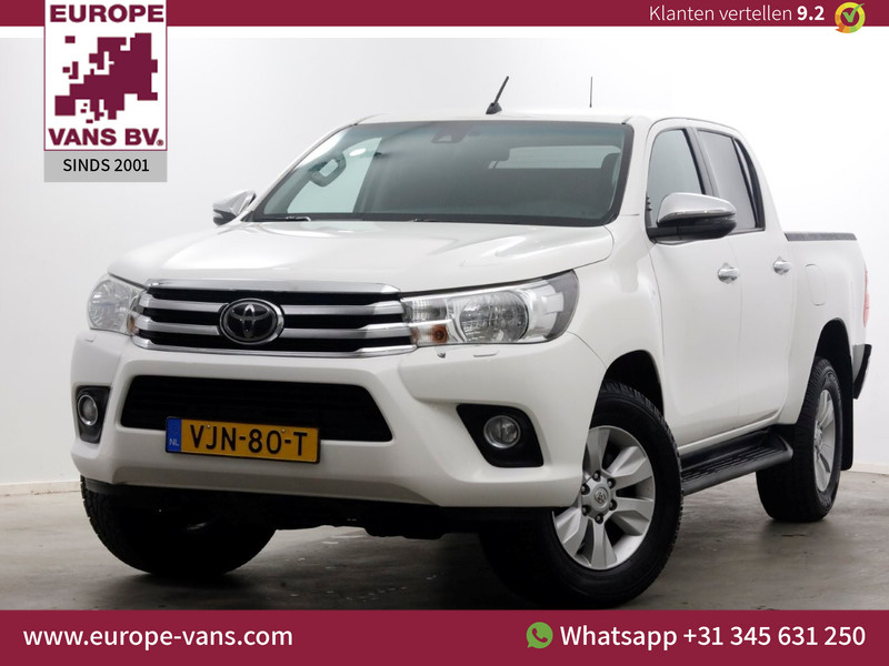 51593107-toyota-hilux-1