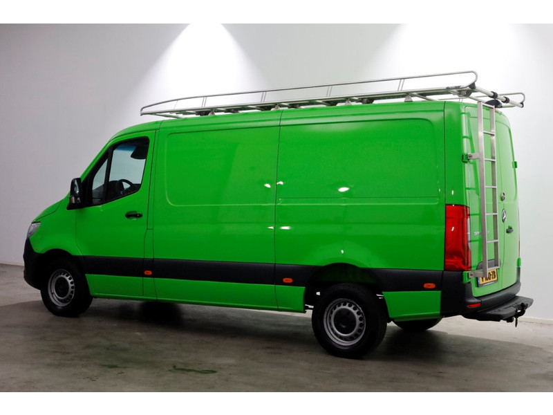 51645271-mercedes-benz-sprinter-11