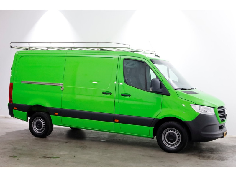 51645271-mercedes-benz-sprinter-12