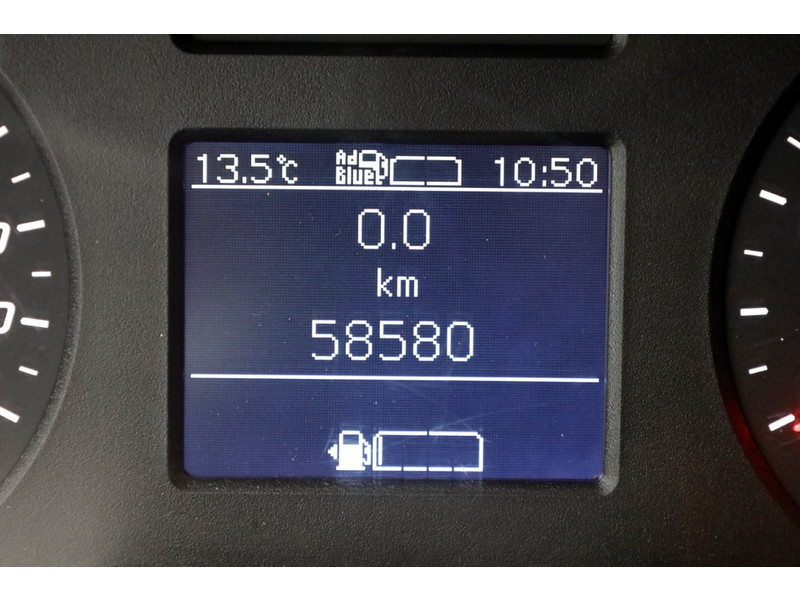 51649700-mercedes-benz-sprinter-15