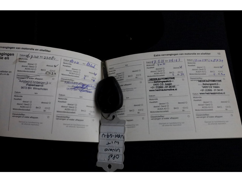 51650573-opel-vivaro-7