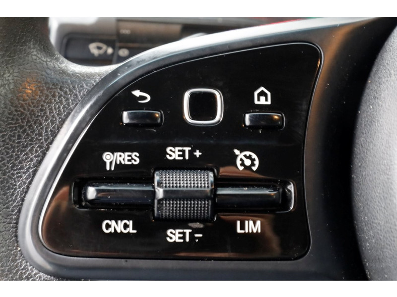 51736611-mercedes-benz-sprinter-18