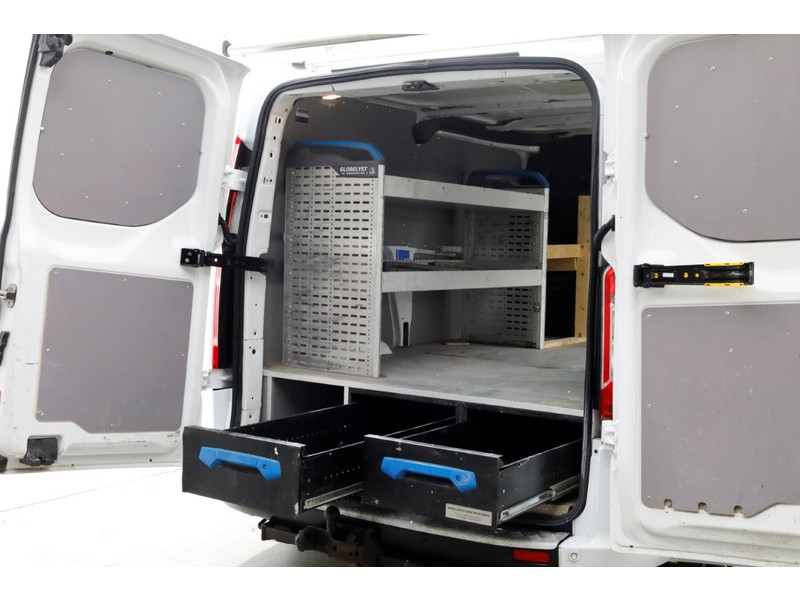 51736712-ford-transit-custom-12