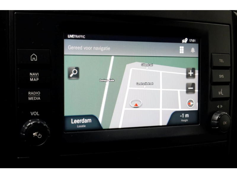 51737073-mercedes-benz-vito-14