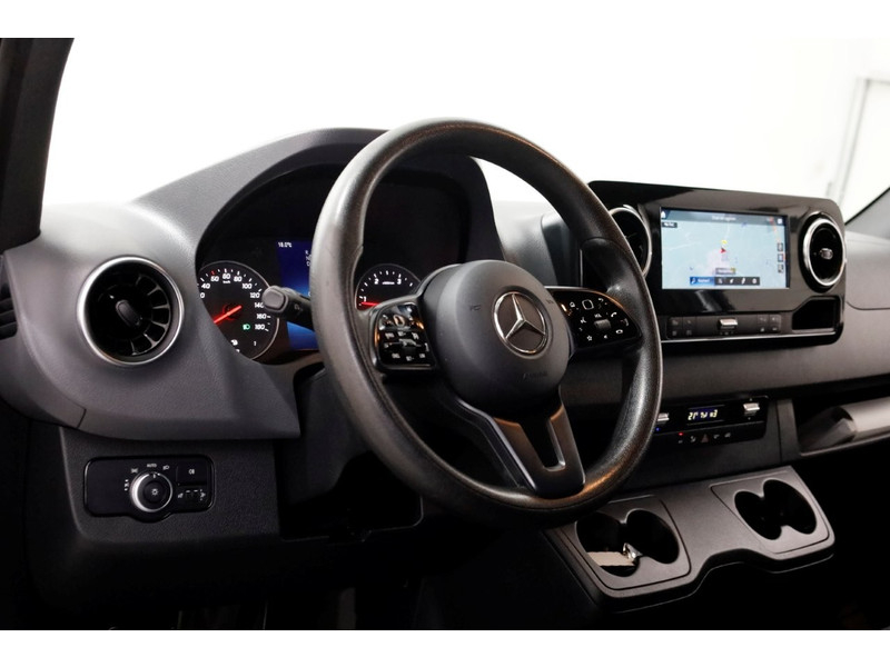 51801919-mercedes-benz-sprinter-12